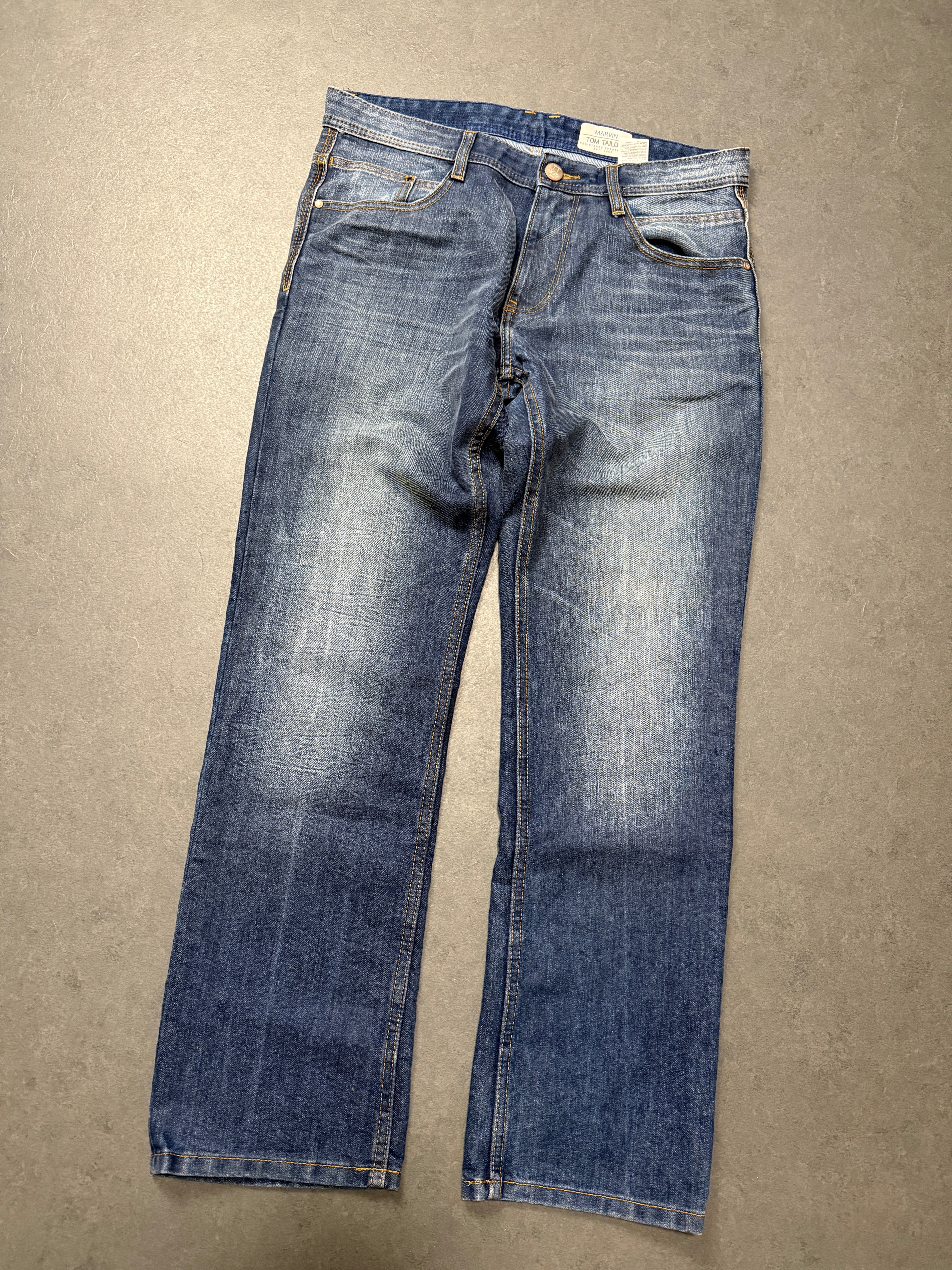 VINTAGE WASHED STRAIGHTLEG JEANS W34 L32