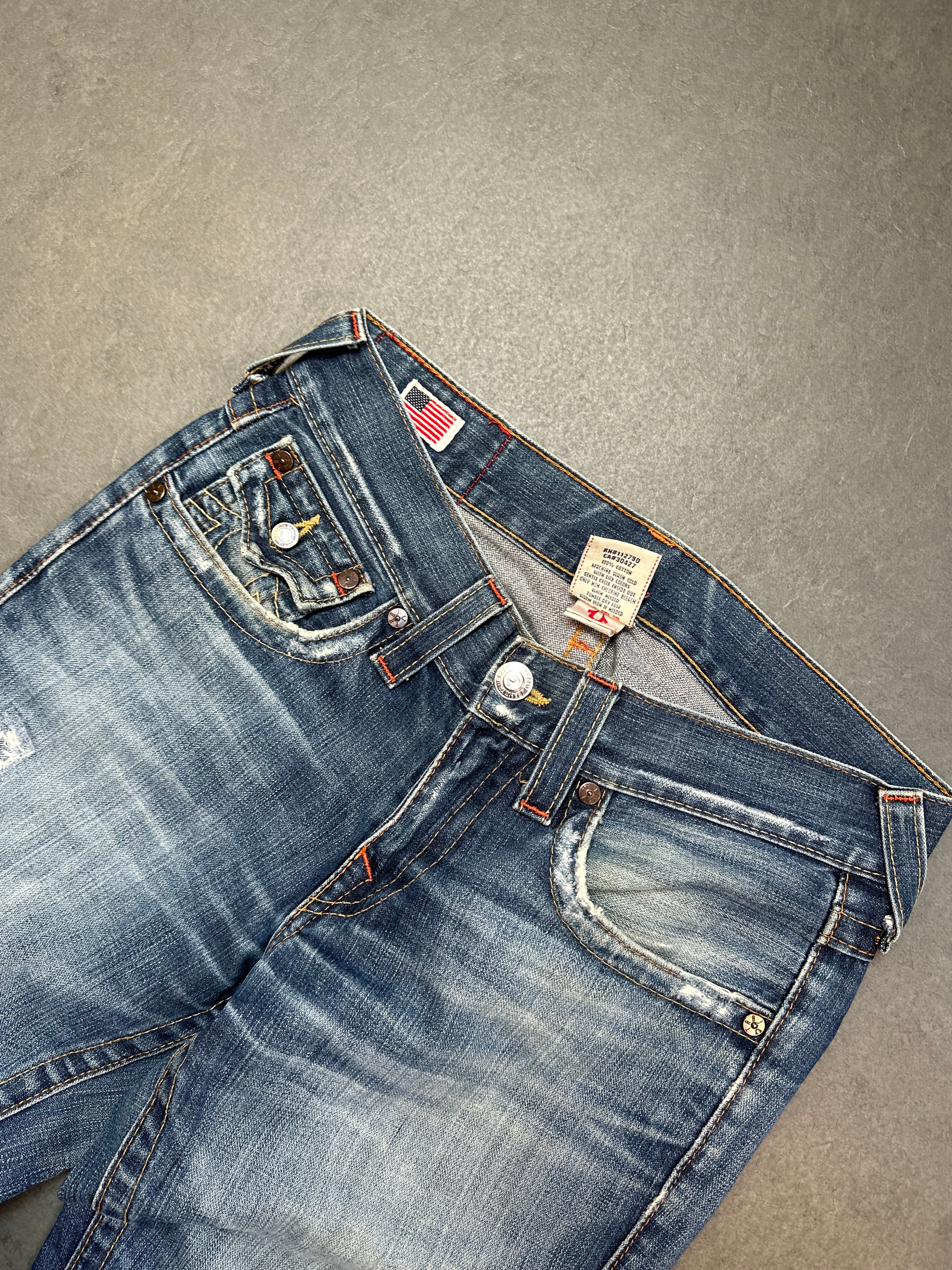 TRUE RELIGION JEANS (W30)