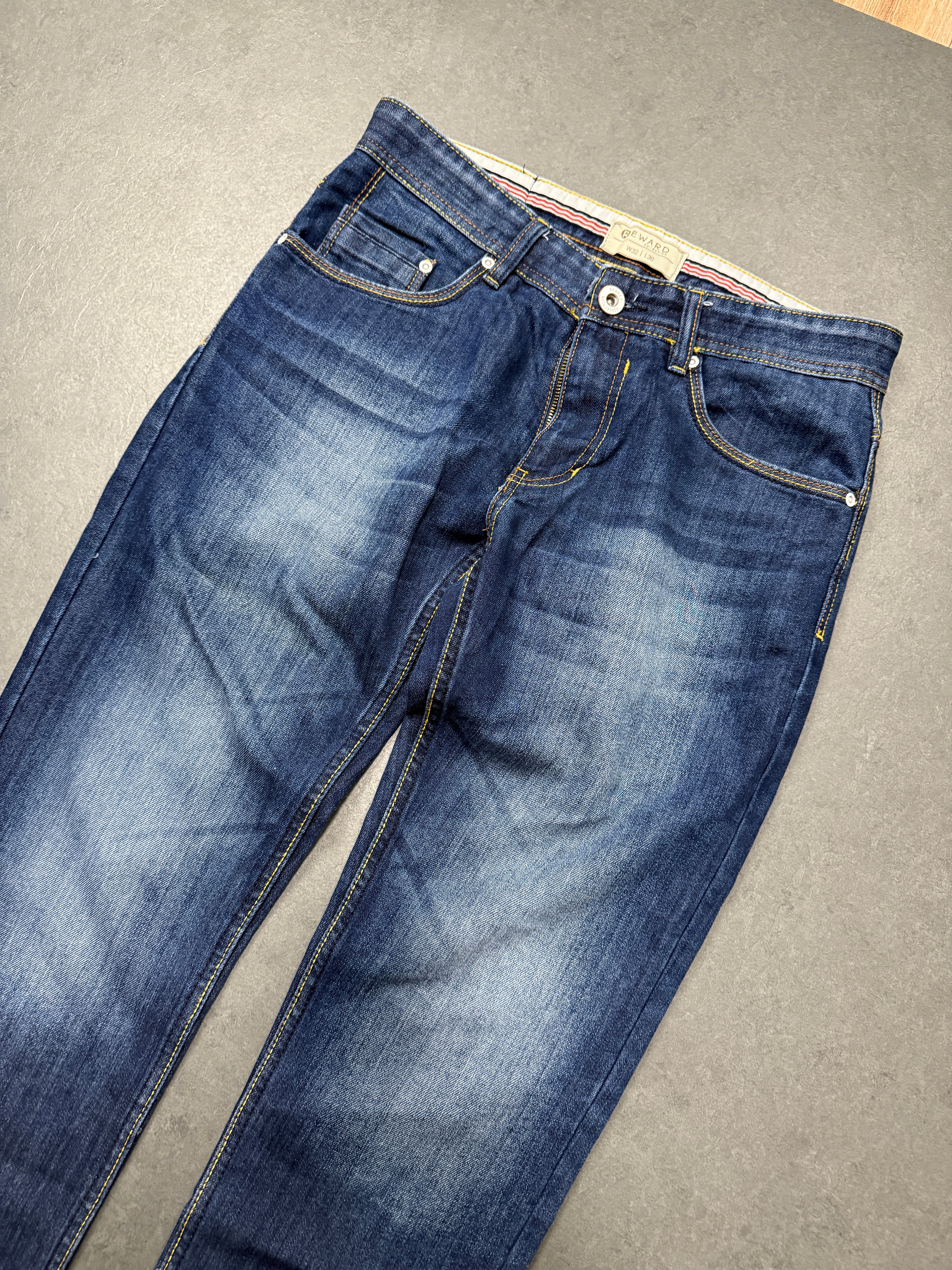 VINTAGE WASHED STRAIGHTLEG JEANS W32 L30