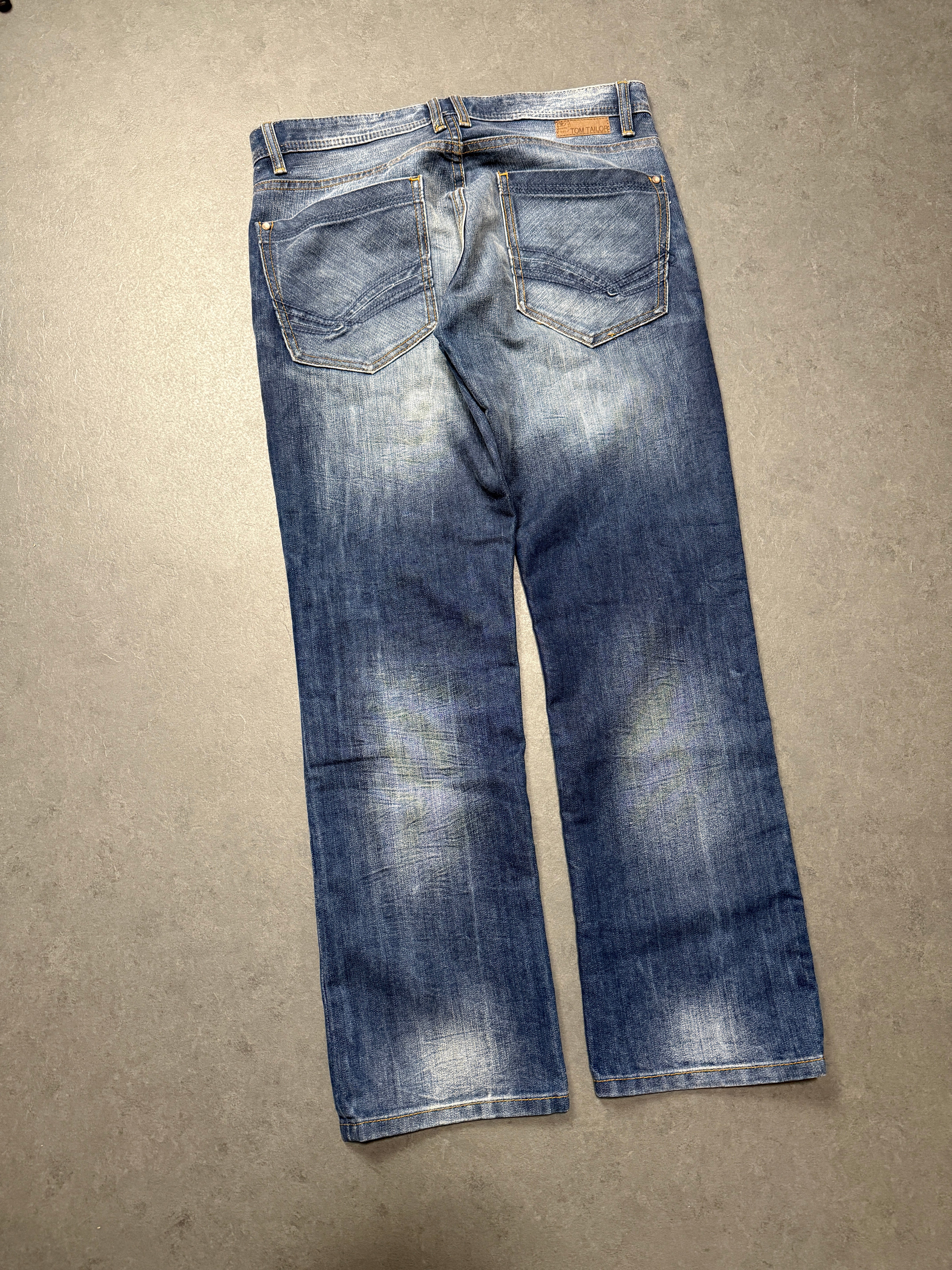 VINTAGE WASHED STRAIGHTLEG JEANS W34 L32