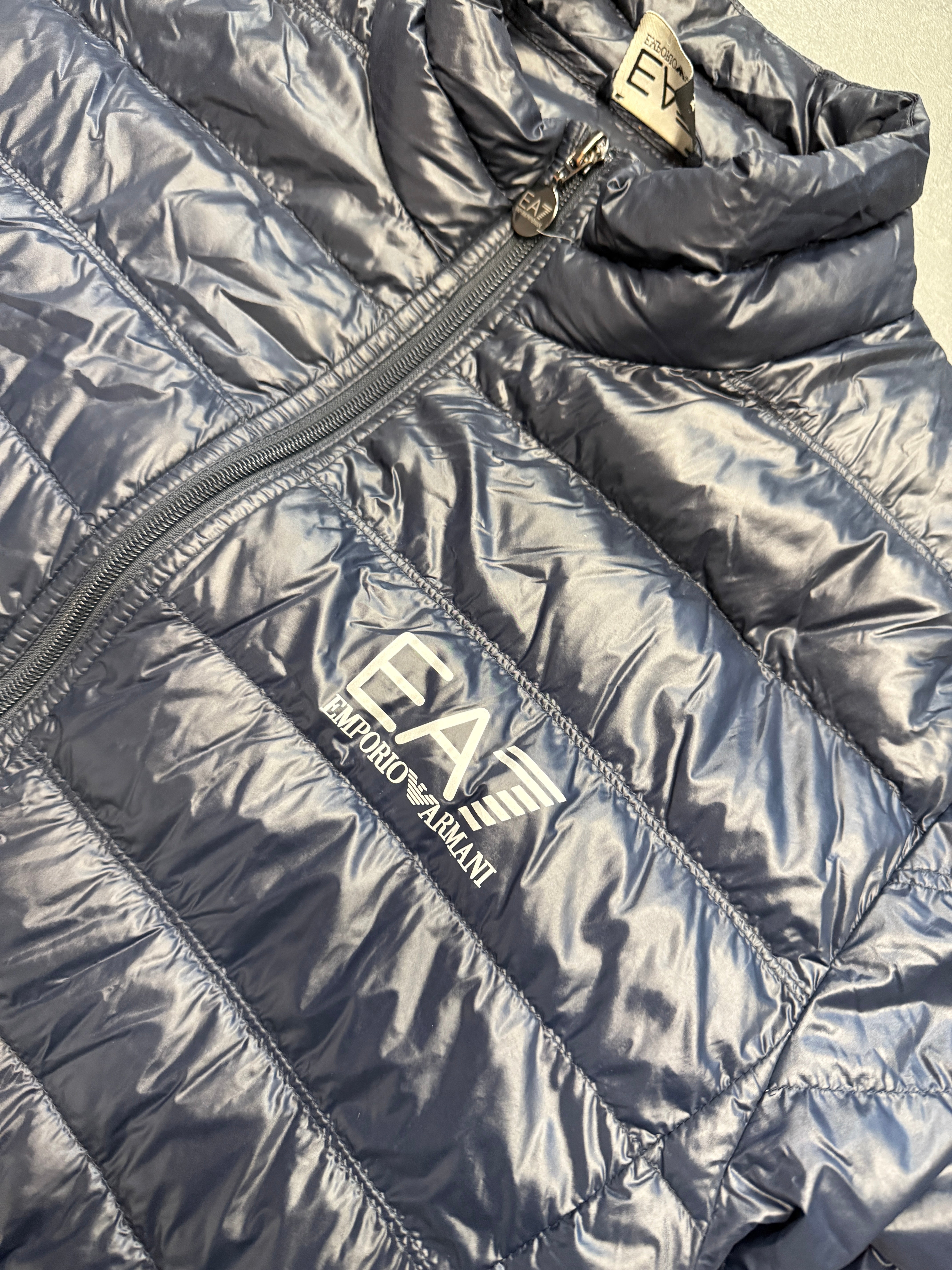 EA7 JACKE DUNKELBLAU GLÄNZEND (XL)