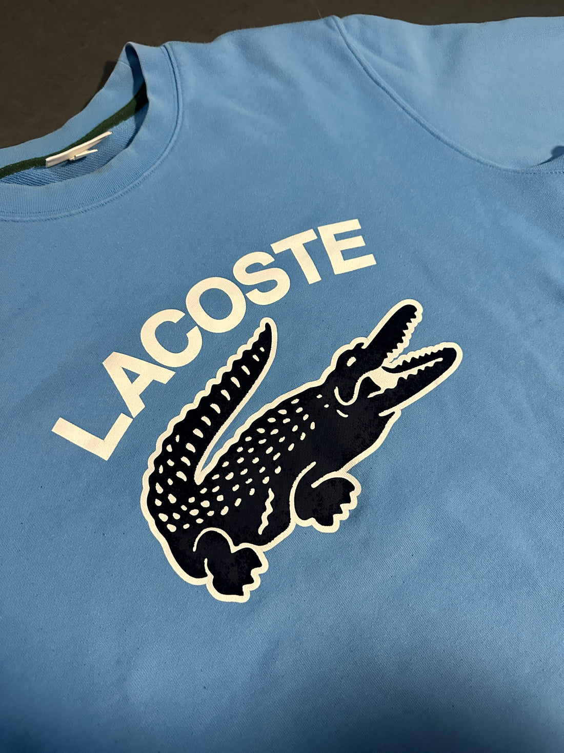 LACOSTE SWEATER (XL)
