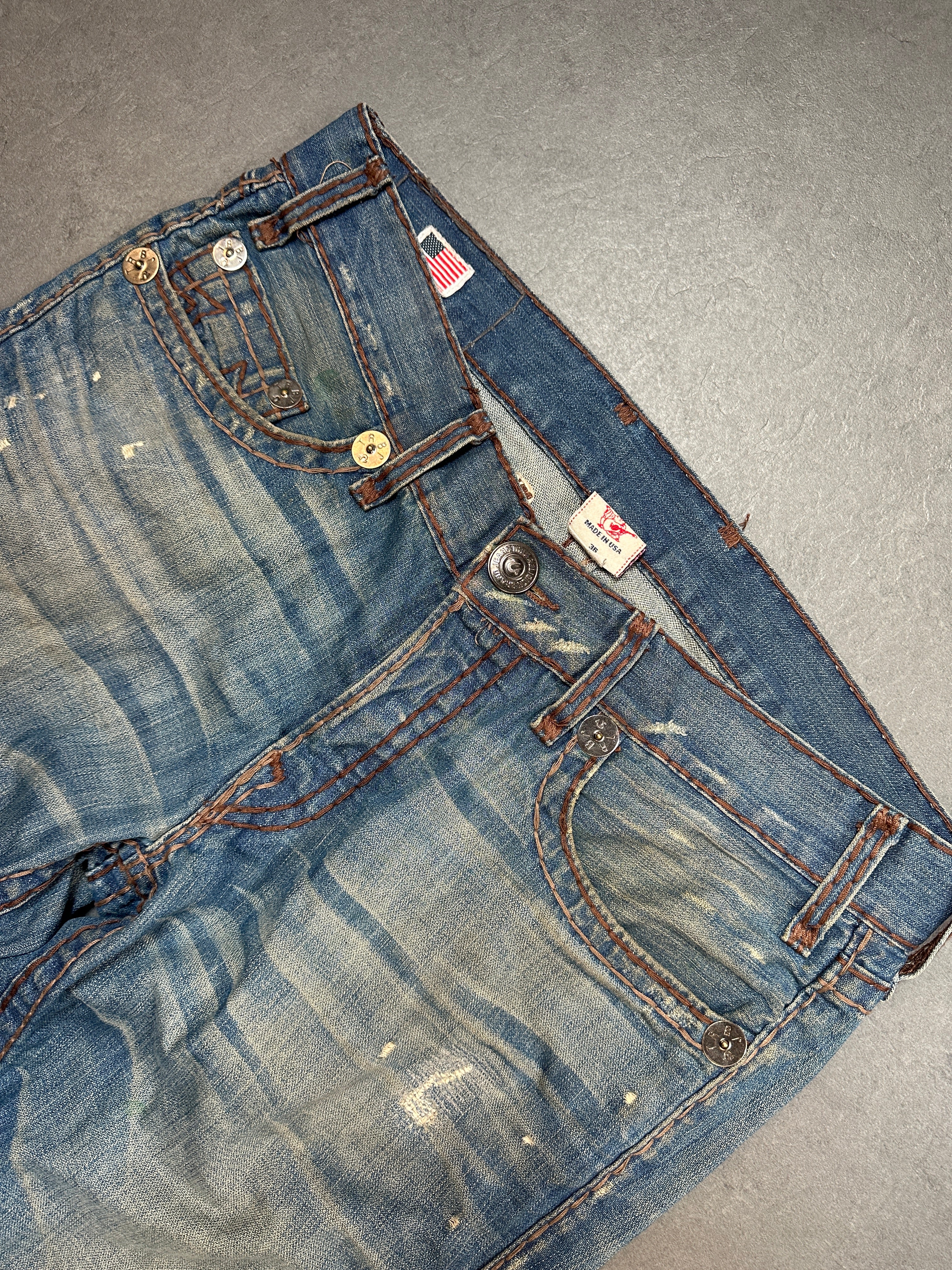 TRUE RELIGION JEANS (W36L34)