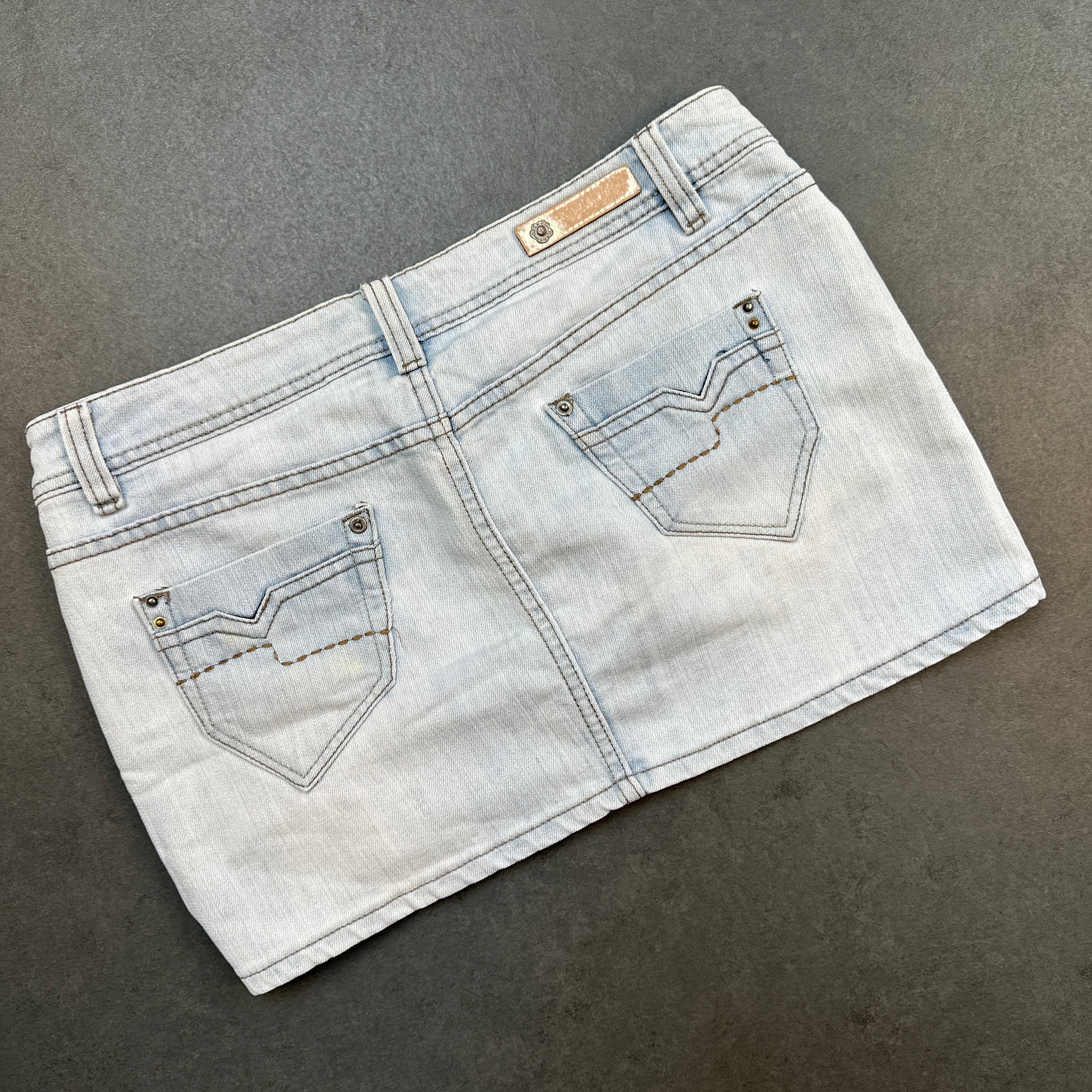 VINTAGE JEANSROCK (42)