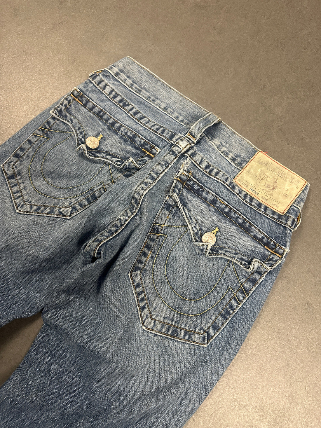 TRUE RELIGION JEANS (W29/S)