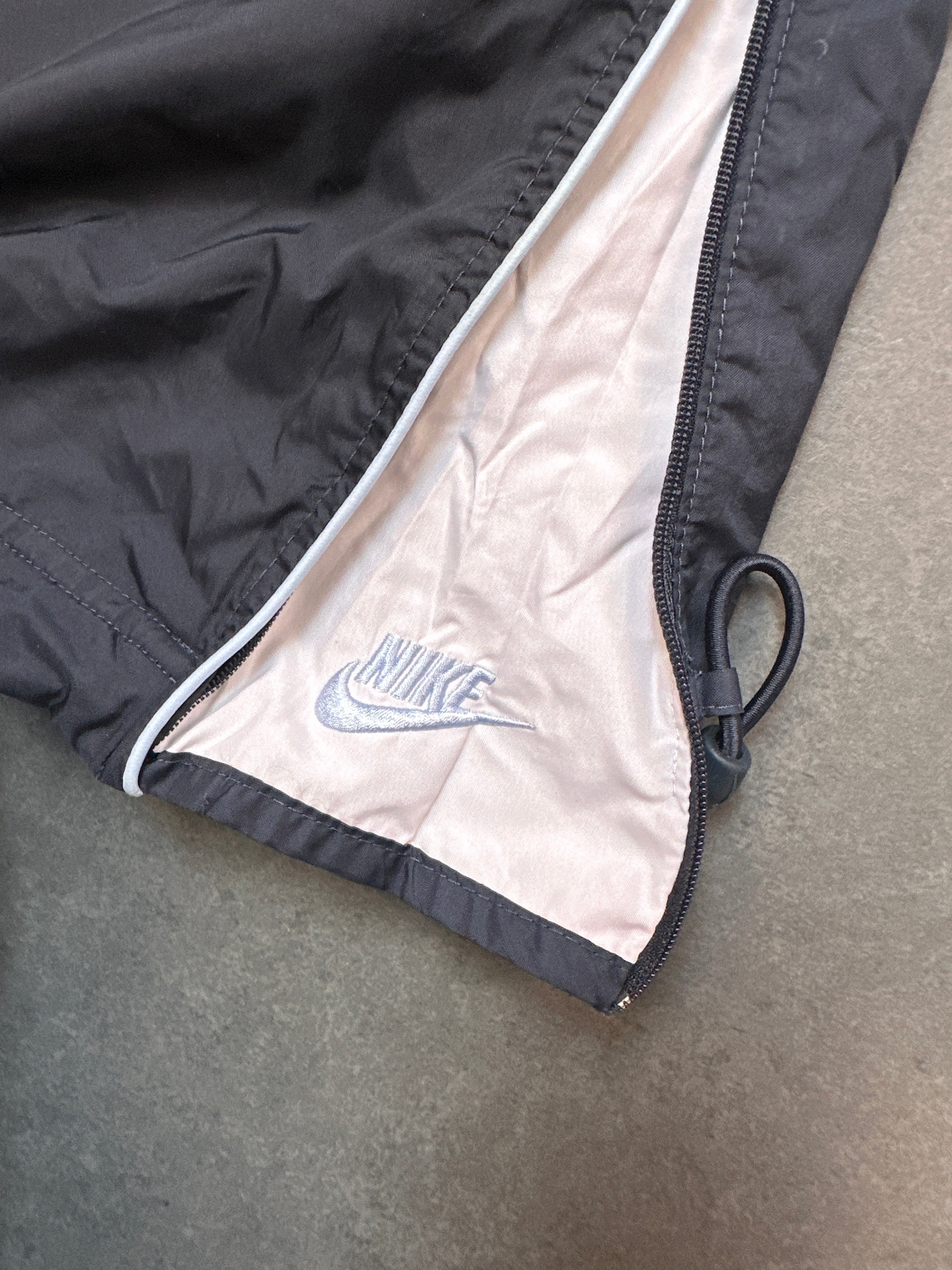 NIKE TRACKPANTS (XS)