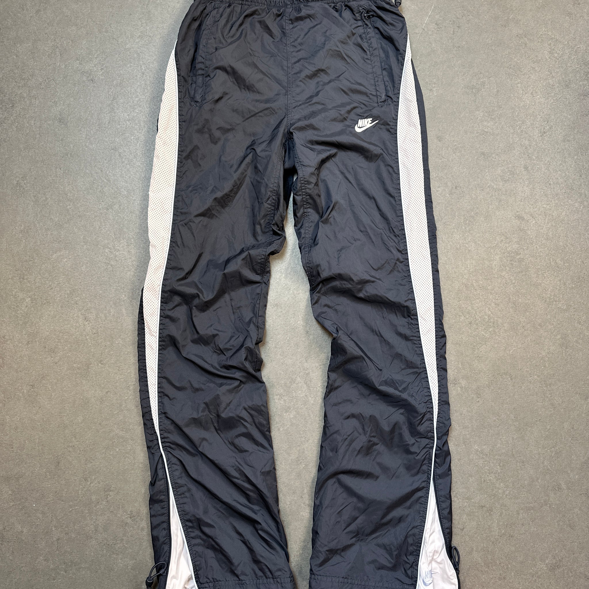 NIKE TRACKPANTS (XS)
