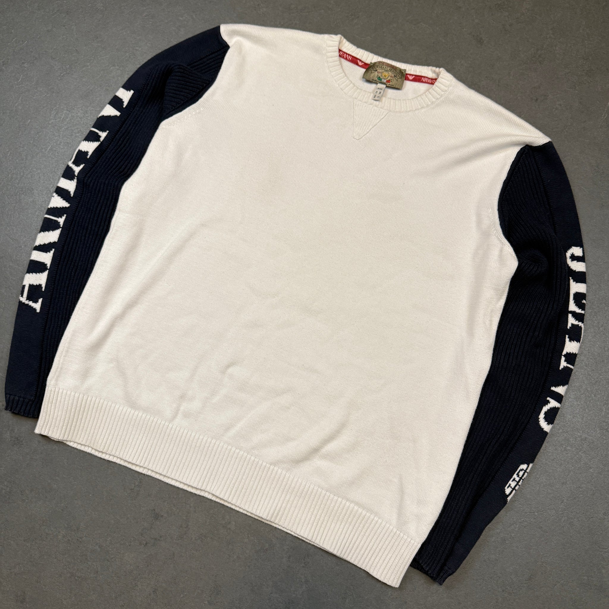 ARMANI SWEATER (L)
