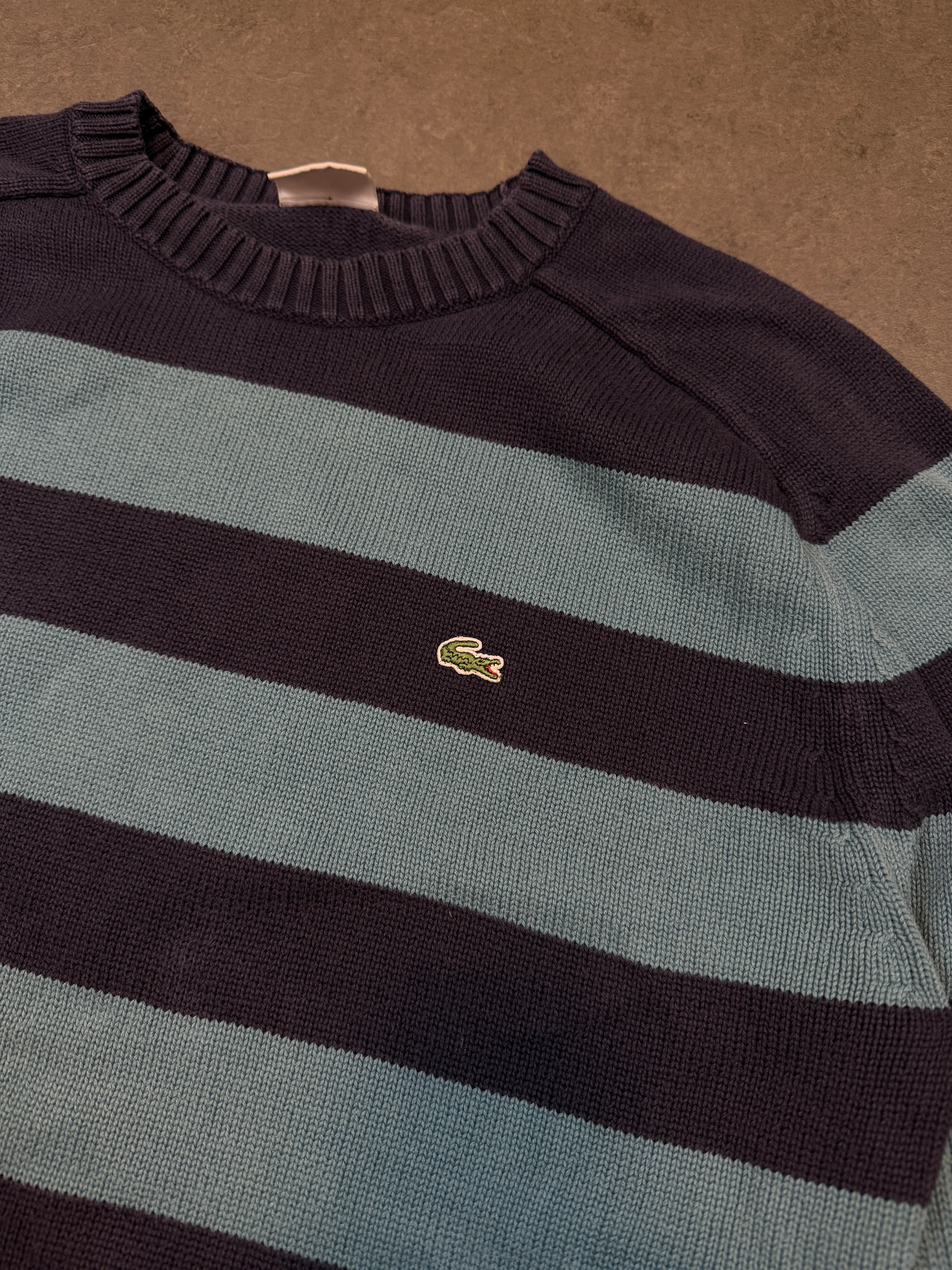 LACOSTE SWEATER (XL)